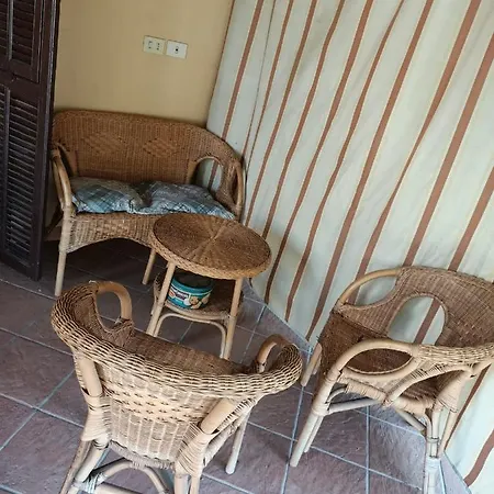 Casa Vacanze Con Terrazzo Σαν Ρέμο