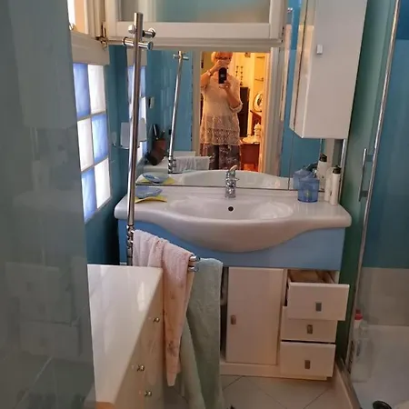 Casa Vacanze Con Terrazzo * San Remo